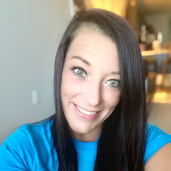 Meet your Posher, Katie - Picture 2 of 6